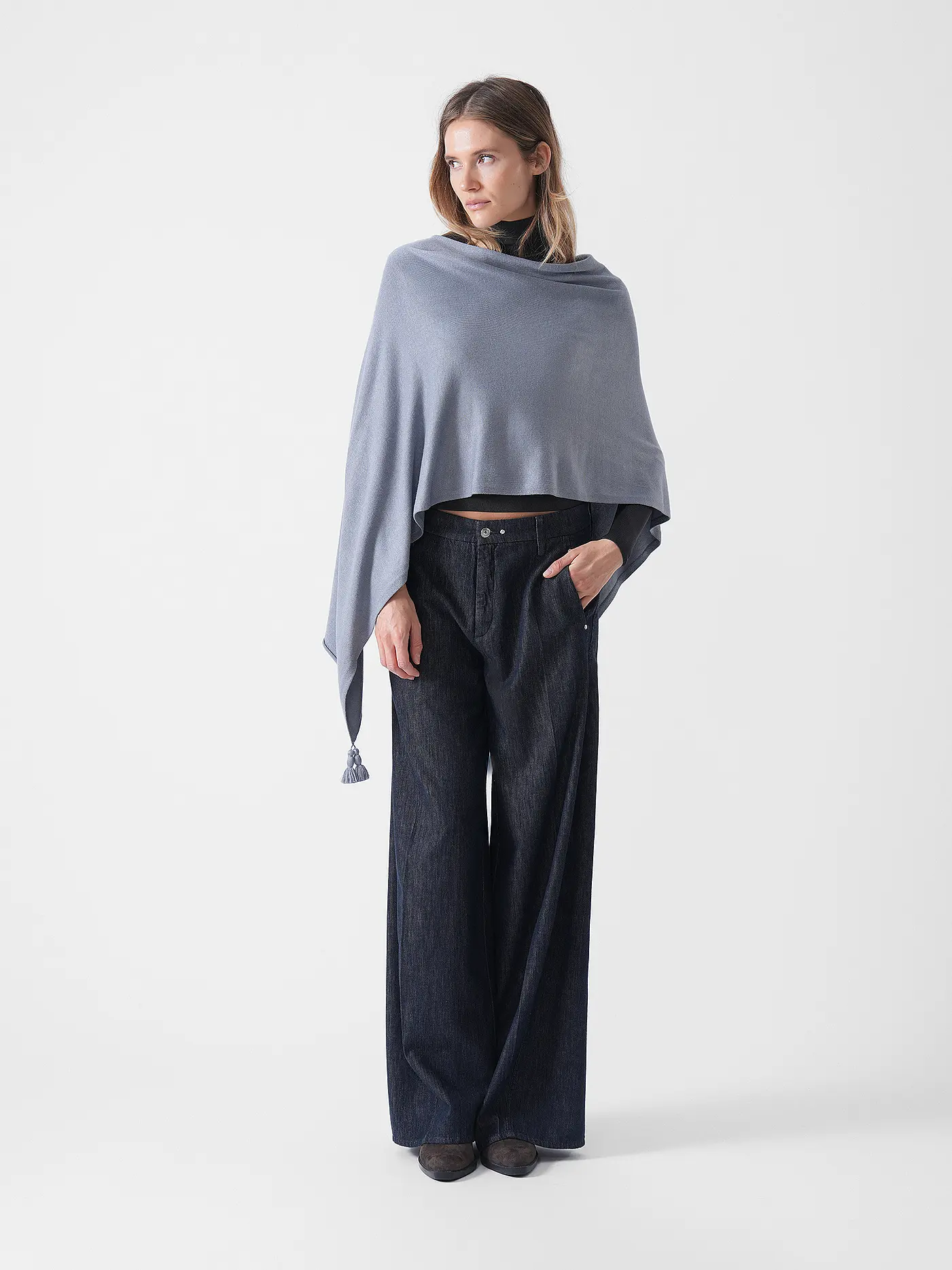 COMMA | Cape - Poncho | 